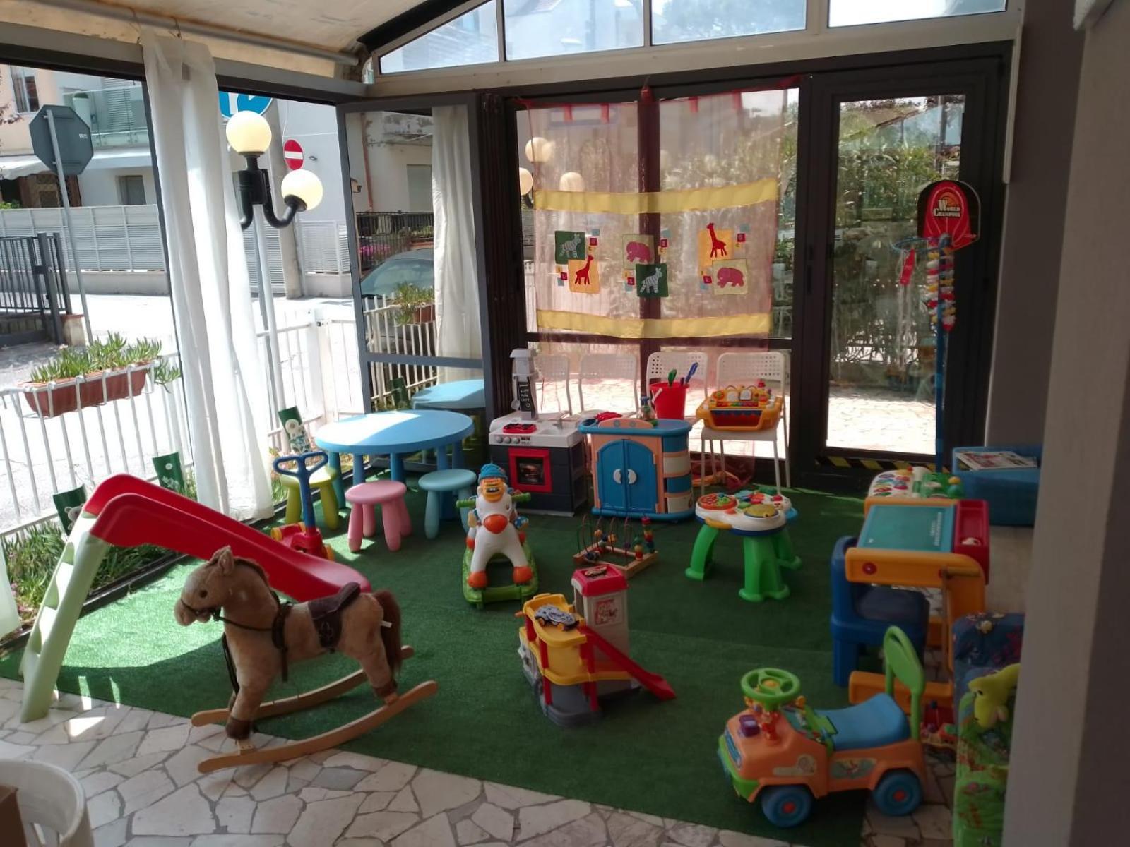 Hotel Sabbia D'Oro Римини Екстериор снимка