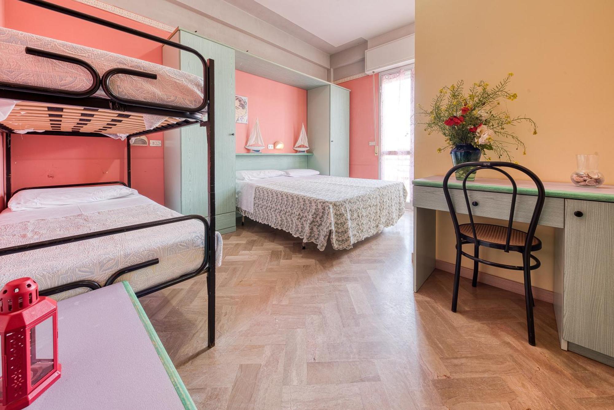 Hotel Sabbia D'Oro Римини Екстериор снимка